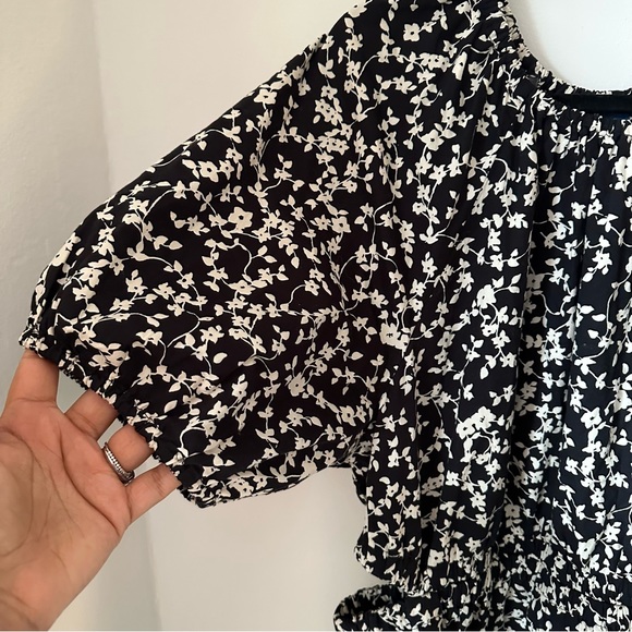 Old Navy women’s waist defined puff sleeve cotton side cut out mini dress black - Picture 5 of 8